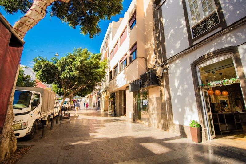 Foto 5532a80f-2358-4b2b-94b3-1ff5f838ef37. Miete geschäftsraum in Triana Palmas de Gran Canaria (Las)