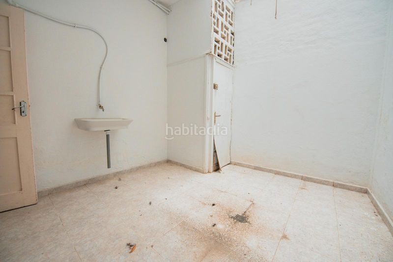 Foto b9b5dbfa-2b8f-4ecd-8d89-604075fd6458. Miete geschäftsraum in Triana Palmas de Gran Canaria (Las)