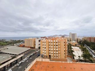 Lloguer Pis a Calle de luis benítez inglott 24. Piso reformado en alquiler larga temporada sin amueblar  plaza d