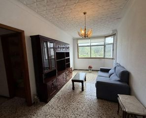 Casa adosada  Calle hoya del rosario. Casa terrera c�ntrica y zona tranquila  garaje para varios veh�c