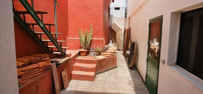 Foto 1903f2f1-6168-459f-b2f4-23ff26327de5. Casa amb aparcament a Valleseco