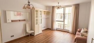 Etagenwohnung in Calle de Luis Antúnez