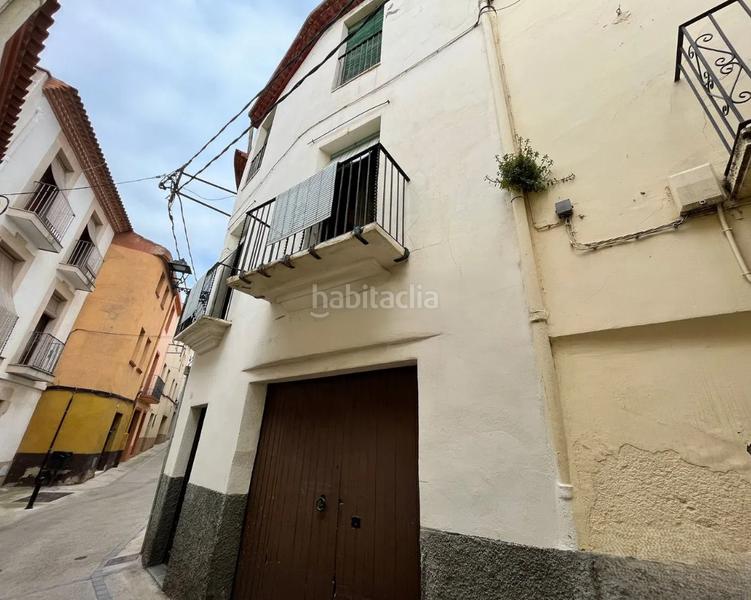 Foto 8ea410cb-f8ef-49a8-9678-8184d6fac873. Casa pareada casa pueblo centro en Riudecols