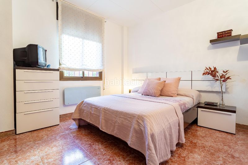 Foto 41f28f9e-1f68-4afb-afb5-cf652cbf6afb. Apartament amb piscina a Barenys Salou