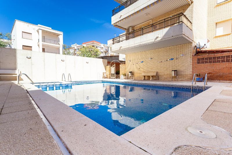 Foto 829c2165-0c36-4ffb-93fa-5f0350d78bfe. Apartament amb piscina a Barenys Salou