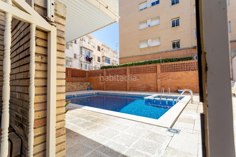 Foto 9f39690d-0144-44a4-89af-1041a97c176f. Apartament amb piscina a Barenys Salou