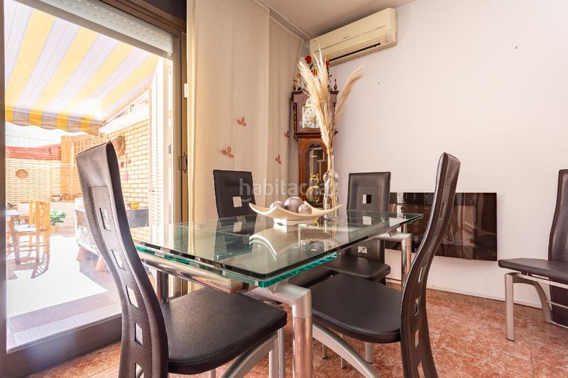 Foto fc159077-bc58-480a-ab77-db3b3175f8c8. Apartament amb piscina a Barenys Salou