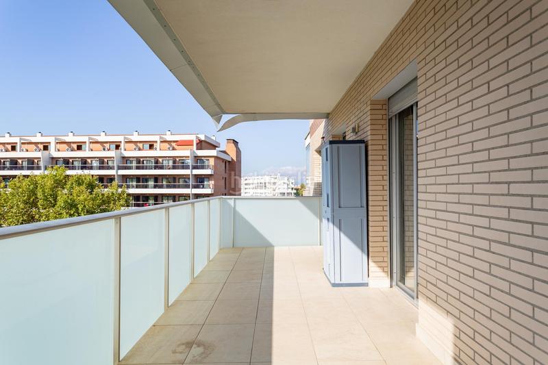Foto b17f0397-4cef-4b25-8cf5-c1a108d7145a. Attico con riscaldamento parcheggio piscina in Plaça Europa - Port Aventura Salou