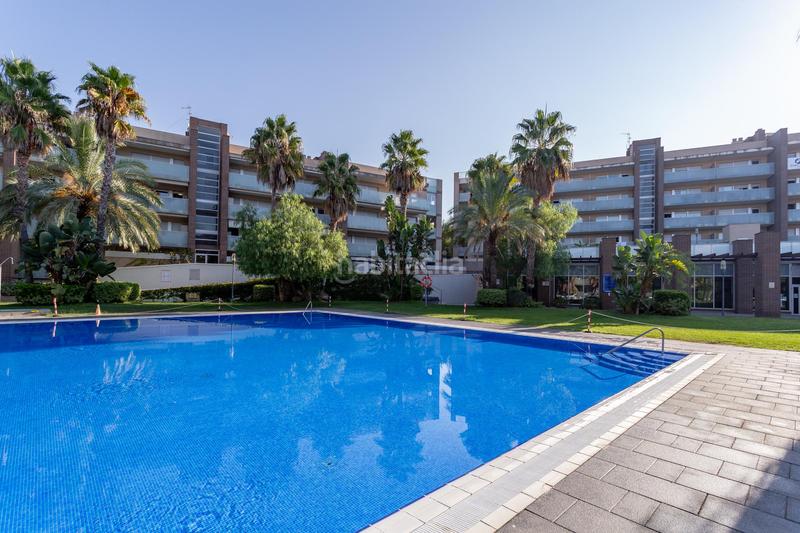 Foto f7589620-71a7-492c-9139-8effbf15eb27. Attico con riscaldamento parcheggio piscina in Plaça Europa - Port Aventura Salou