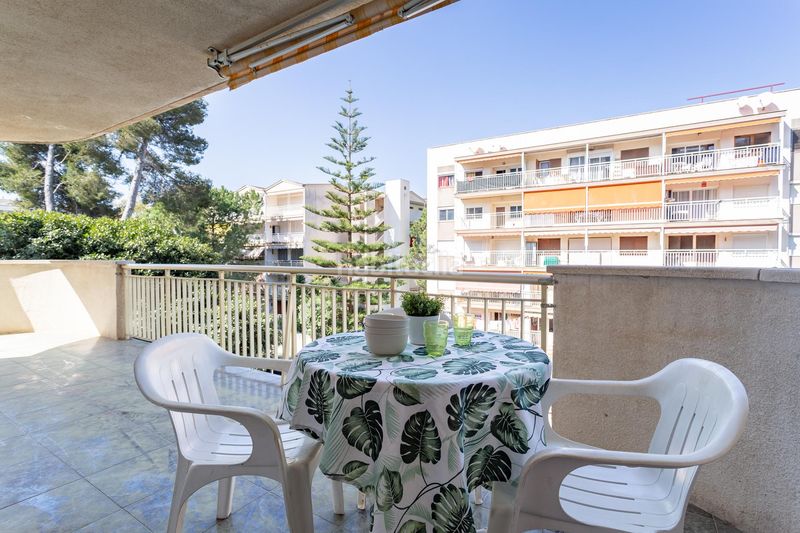 Foto aab7e9fa-6196-4e8d-aca3-7f7203fee3ed. Apartament amb piscina a Mar i Camp - Platja dels Capellans Salou