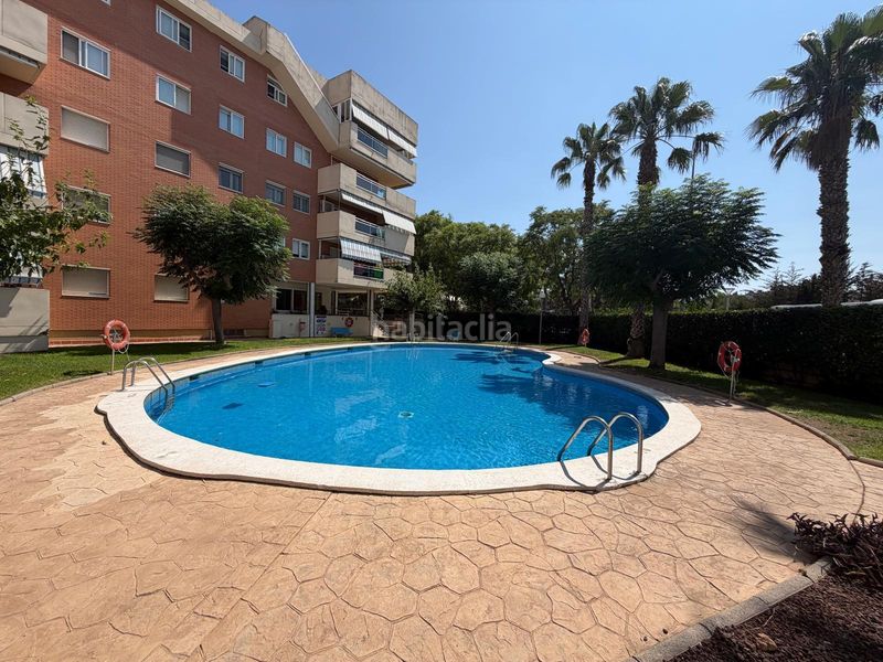 Foto a43ea3a9-b938-4620-aeef-0e735117cb67. Pis amb piscina a Centre Salou