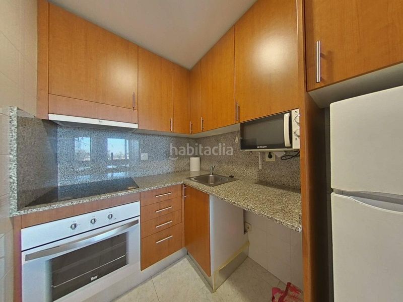 Foto 2325a616-f114-4c86-b559-a4348d14e65b. Apartament amb piscina a La Pineda Vila-seca