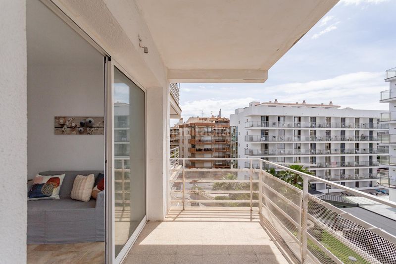 Foto 32919fb6-e4e3-4564-b0d5-e44615054375. Apartament a Mar i Camp - Platja dels Capellans Salou