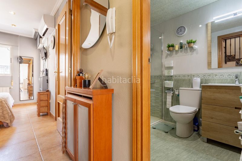Foto 0bcdb178-6407-450a-a902-471494226d8d. Casa aparellada amb calefacció aparcament piscina a Salou