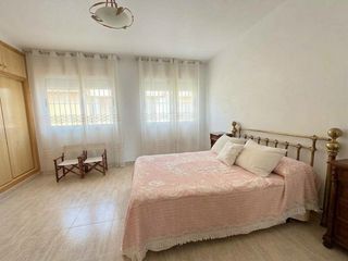 D�plex en Centro. Amplio d�plex en los alc�zares pr�ximo a la playa