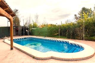 Xalet a Albatalia. Chalet con piscina en la albatalía