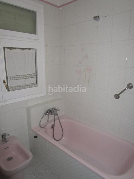 Foto 6d2065ae-8169-410c-a4f4-396884f4f4a3. Alquiler piso hogar muy luminoso en Guinardó Barcelona