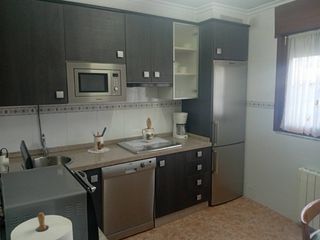 Casa aparellada  Calle barrio gonzalín 4. Casa pareada en venta en mieres