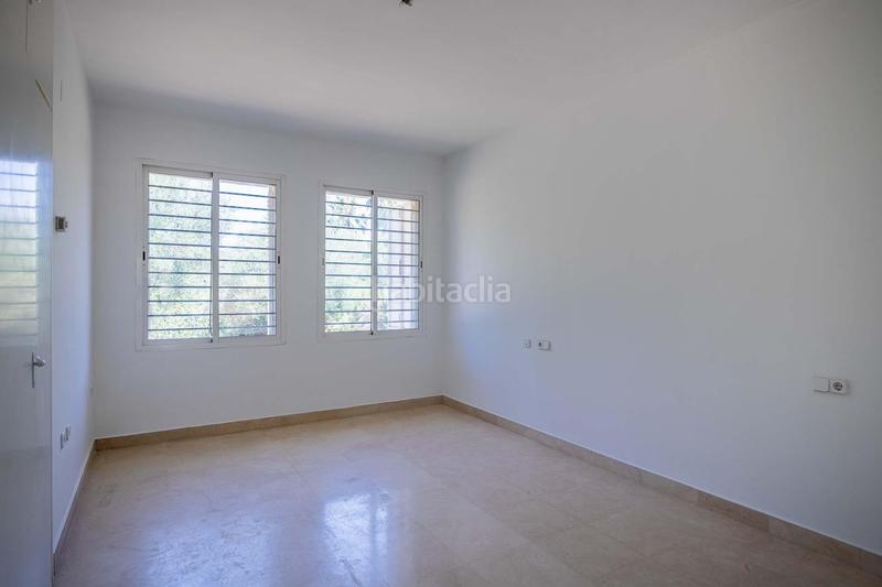 Foto 28184b46-8496-48b3-98a8-bab318eb3f33. Chalet  independiente en Almensilla