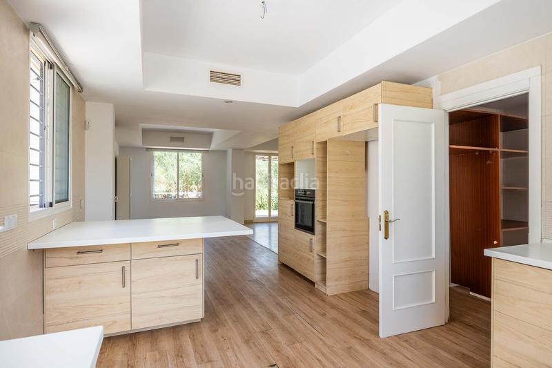 Foto 71bbcbd7-f986-466c-b7e9-8f096a33c51a. Chalet  independiente en Almensilla