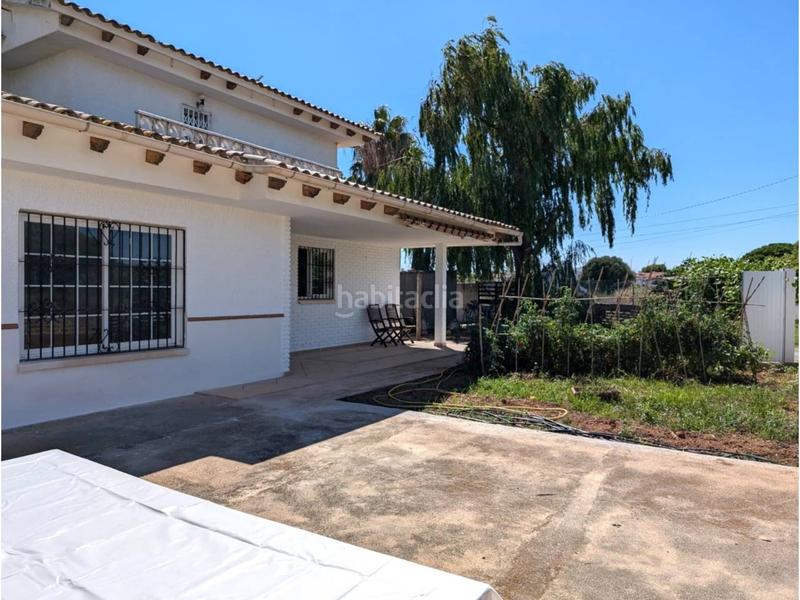 Foto 4b3d9d48-c1d3-423f-8ab5-3edc24572192. Casa amb aparcament a El Grao Castellón de la Plana