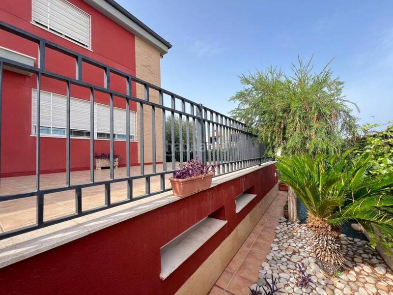 Foto bc0eb386-534a-4a16-bbf9-6258e6130807. House with heating parking in Playa Burriana