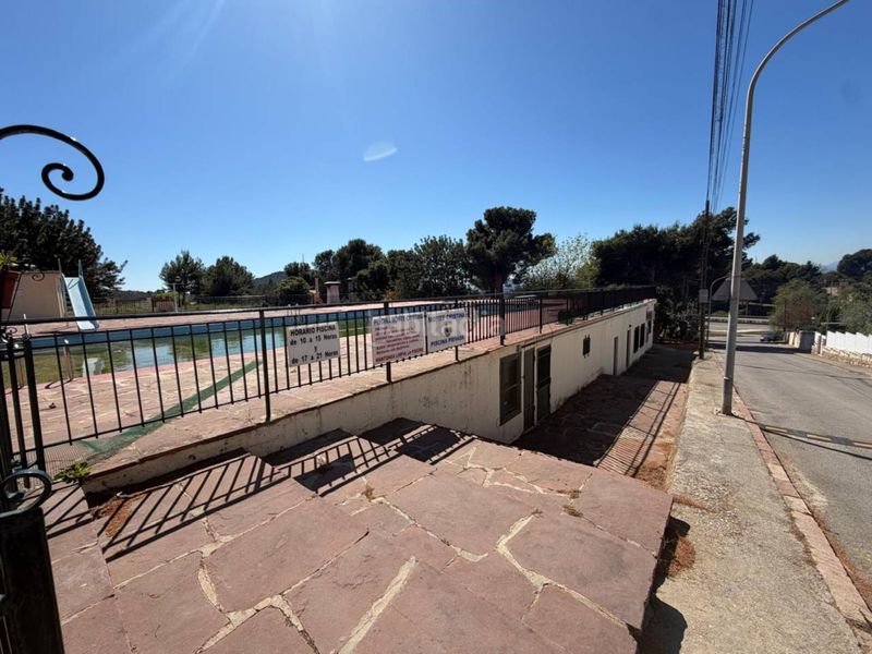 Foto 8b5ed51f-eefe-422e-ae1b-6680145efc8d. Casa adossada amb calefacció aparcament piscina a Borriol