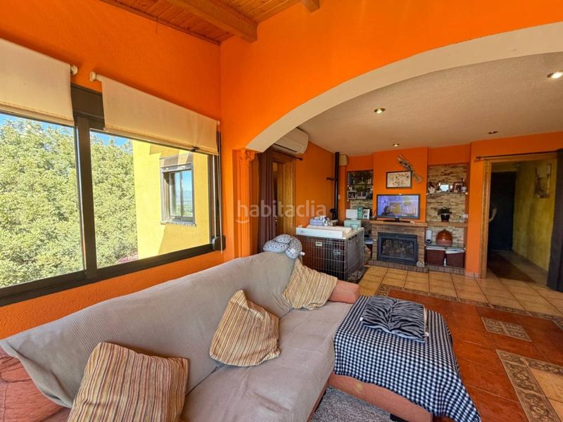 Foto ac3cfeb1-06d1-4084-a776-74b117aa3189. Casa adossada amb calefacció aparcament piscina a Borriol
