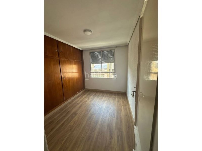 Foto fbc3a9f4-1747-40f5-8aa2-529c3045c4b0. Pis a Centro Burriana