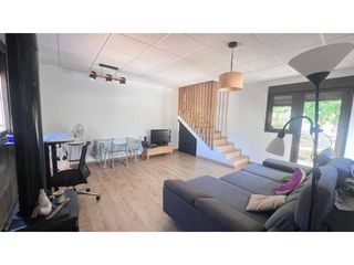 Chalet  Urbanizacion falda monti. Venta de villa reformada en tales