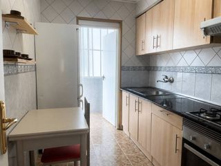 Pis  Calle deporte. Venta de piso de 3 habitaciones en centre històricla vila, almas