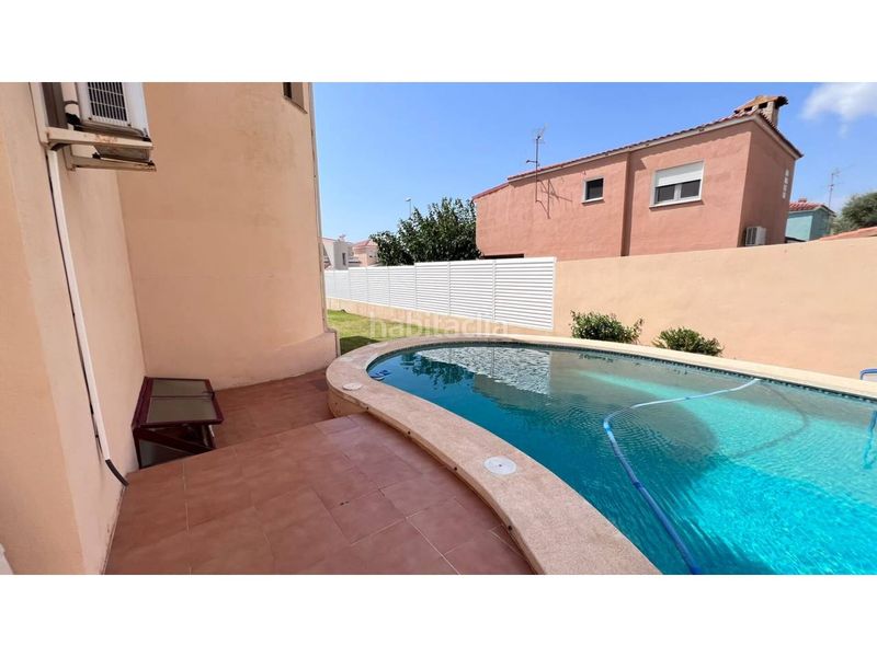 Foto d36e645b-708b-4b34-9ed0-9be36d7c3431. Casa pareada venta de chalet pareado en Heliópoliscurva, benicàssim en Benicasim / Benicàssim