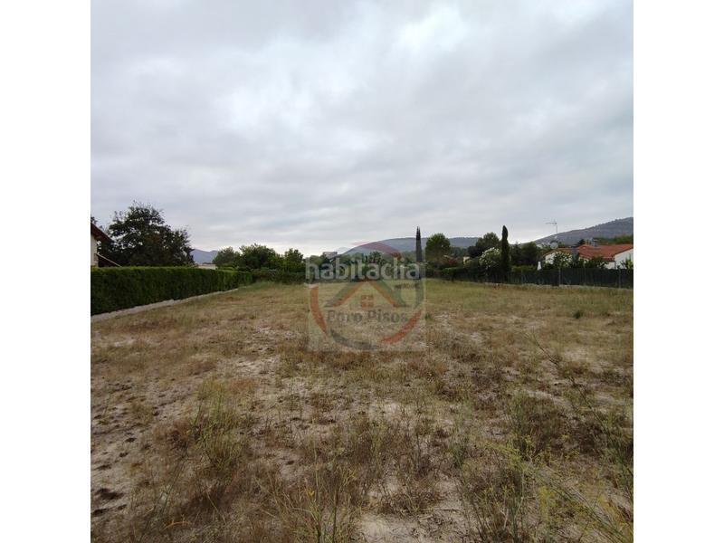 Foto 754912fd-ad34-4b17-a2b6-fc499f417f80. Terreny residencial a Xàtiva