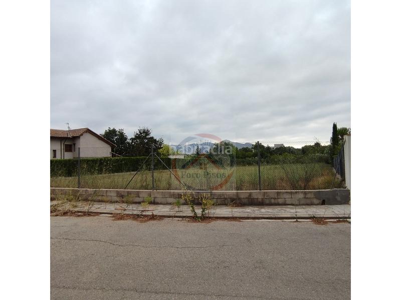 Foto caf6038f-2d31-43a3-8d9d-07709e13f66e. Terreny residencial a Xàtiva