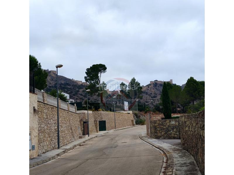 Foto e1e19095-00d5-44f7-a320-edfa862c5284. Terreny residencial a Xàtiva