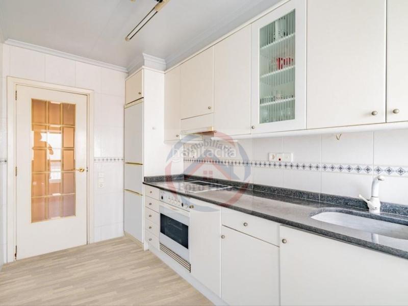 Foto ec8716f4-fbee-4544-a3a6-25a6b10dbdbf. Piso  centrico en Albaida