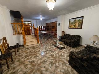 Casa  N/a. Casa 6 habitaciones, triplex venta xàtiva