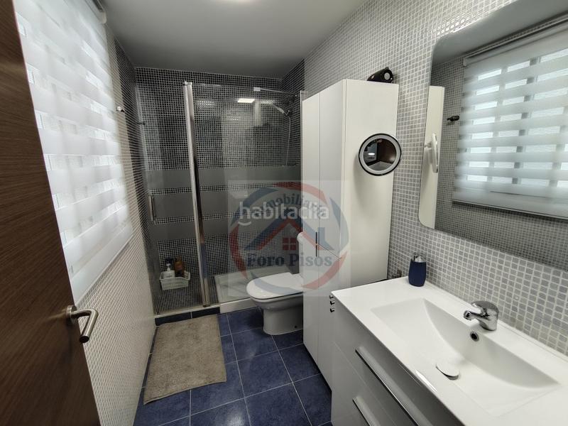 Foto e5a172c2-8a2b-416e-aa18-91a8231a6d2c. Piso  con garaje para 2 vehiculos en benimamet en Valencia
