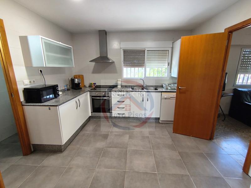 Foto 5696bcff-26b7-4341-bce6-da657c8e6aa4. Casa  4 habitaciónes, duplex venta en Xàtiva