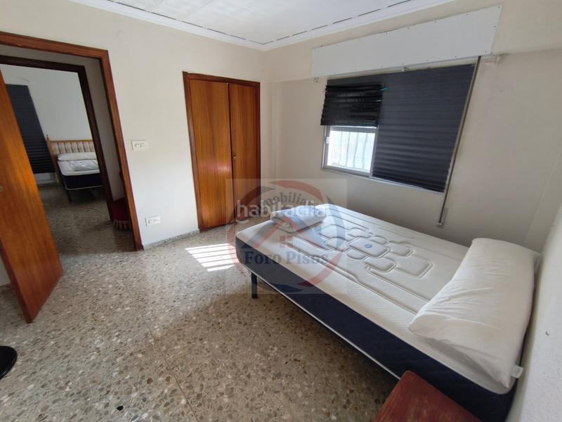 Foto a55ced4e-c3af-4bc3-b902-fff45720e4b1. Casa  4 habitaciónes, duplex venta en Xàtiva