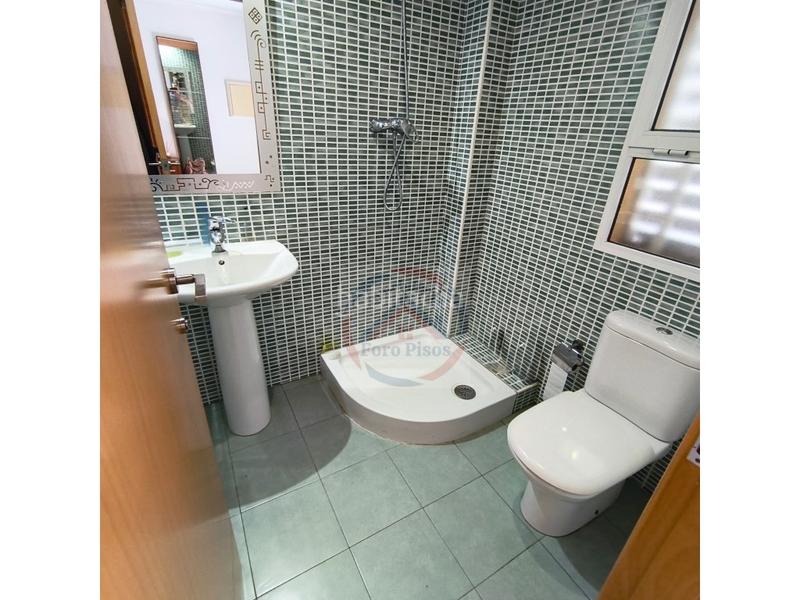 Foto 1aa3c3dc-1dd2-4266-9d7c-ed8fde6f8b15. Casa  4 habitaciónes, duplex venta novelé en Novetlè