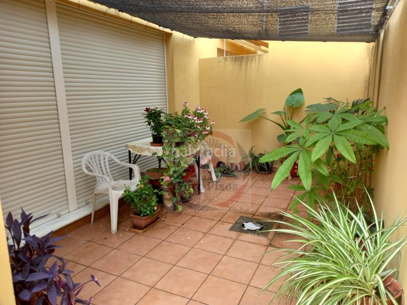 Foto 711b08f5-3c21-4ef4-92ee-66446220e705. Casa  4 habitaciónes, duplex venta novelé en Novetlè