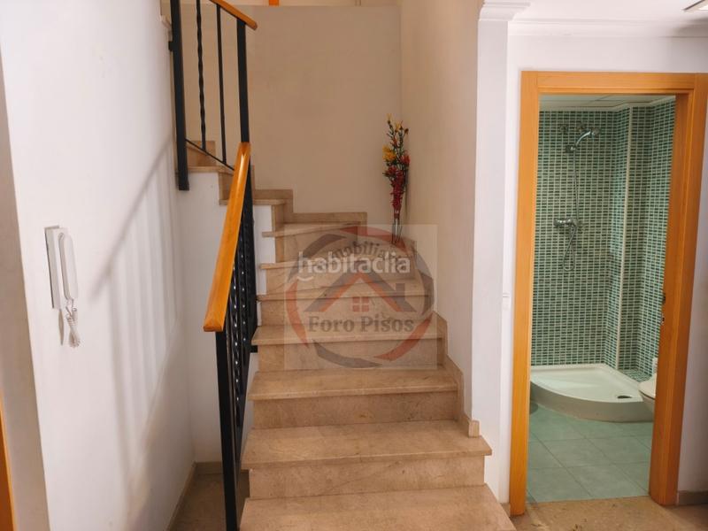 Foto 8aef964d-13ff-49a8-83c1-76372a4f3851. Casa  4 habitaciónes, duplex venta novelé en Novetlè