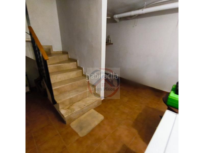 Foto d80075cd-6298-4d06-9814-c263ee204184. Casa  4 habitaciónes, duplex venta novelé en Novetlè