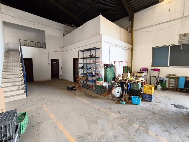 Foto 6c22061a-0690-48e4-b92f-9177161b3cad. Local comercial a Llosa de Ranes