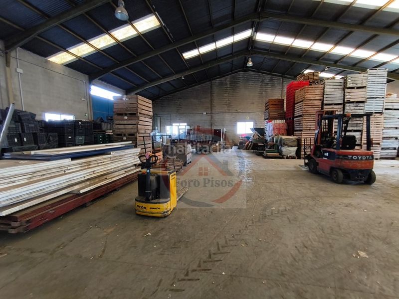 Foto be5c3c0e-0332-4f51-a555-01a616d6a784. Local comercial a Llosa de Ranes