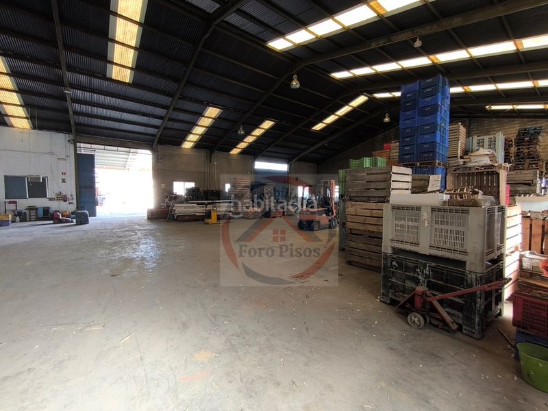 Foto c06e0e25-0479-422b-b299-6bb1ea4ea686. Local comercial a Llosa de Ranes