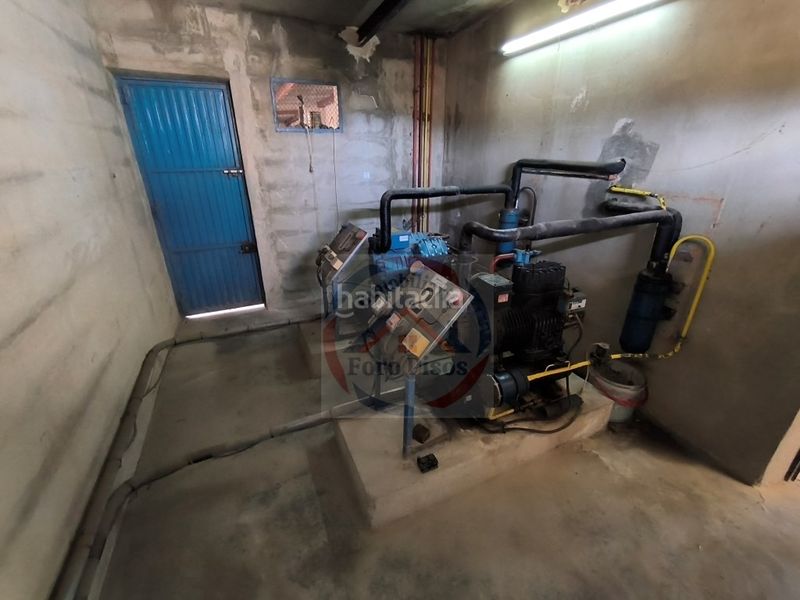 Foto c5ee8add-46cf-4900-ae0c-a2a6423ee546. Local comercial a Llosa de Ranes