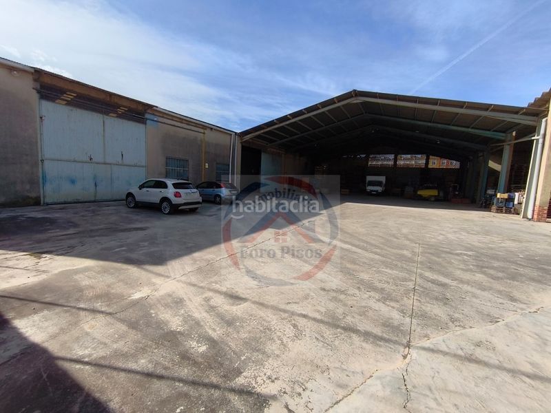 Foto cef56187-305d-488d-bdc0-b6584ac108d6. Local comercial a Llosa de Ranes