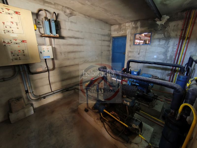 Foto d1e5b6b0-d0e2-4326-bae8-d596c86bf2b6. Local comercial a Llosa de Ranes